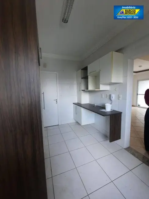 Apartamento com 3 quartos para alugar, 100m2 em Jardim Emília, Sorocaba - SP - imagem 4 Foto 4 de Apartamento com 3 quartos para alugar, 100m2 em Jardim Emília, Sorocaba - SP