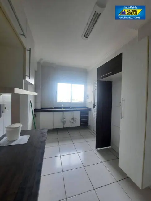 Apartamento com 3 quartos para alugar, 100m2 em Jardim Emília, Sorocaba - SP - imagem 5 Foto 5 de Apartamento com 3 quartos para alugar, 100m2 em Jardim Emília, Sorocaba - SP