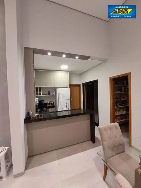 Casa de Condomínio com 3 quartos à venda, 250m2 em Wanel Ville, Sorocaba - SP - imagem 3 Foto 3 de Casa de Condomínio com 3 quartos à venda, 250m2 em Wanel Ville, Sorocaba - SP
