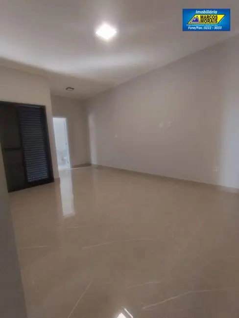 Casa de Condomínio com 3 quartos à venda, 200m2 em Wanel Ville, Sorocaba - SP - imagem 5 Foto 5 de Casa de Condomínio com 3 quartos à venda, 200m2 em Wanel Ville, Sorocaba - SP
