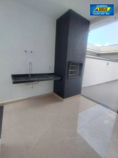 Casa de Condomínio com 3 quartos à venda, 200m2 em Wanel Ville, Sorocaba - SP - imagem 8 Foto 8 de Casa de Condomínio com 3 quartos à venda, 200m2 em Wanel Ville, Sorocaba - SP