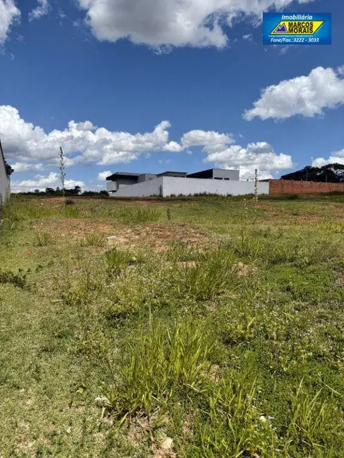 Foto 2 de Terreno / Lote à venda, 1000m2 em Sorocaba - SP