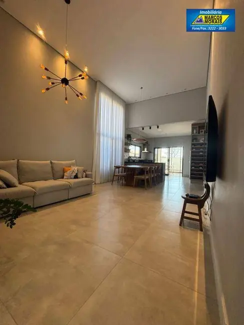 Foto 6 de Casa de Condomínio com 3 quartos à venda, 360m2 em Cajuru do Sul, Sorocaba - SP