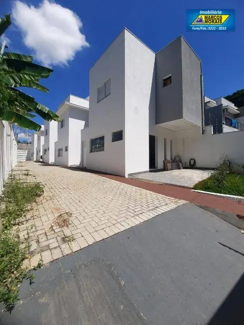 Foto 2 de Casa com 2 quartos à venda e para alugar, 70m2 em Aparecidinha, Sorocaba - SP