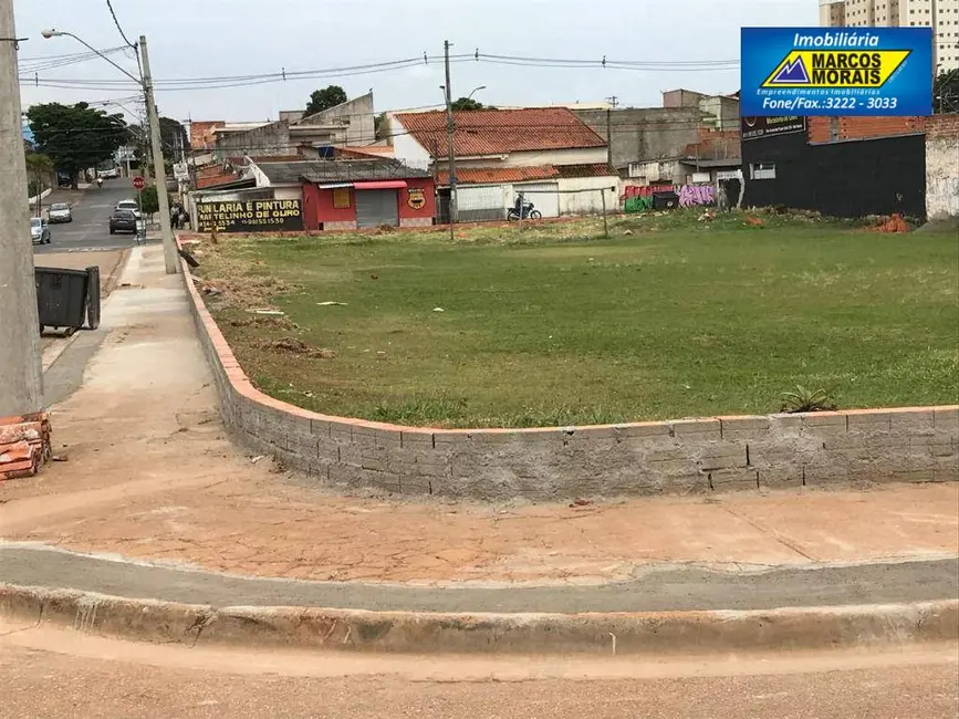Foto 5 de Terreno / Lote à venda, 1575m2 em Vila Helena, Sorocaba - SP