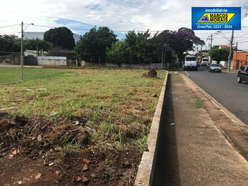 Foto 4 de Terreno / Lote à venda, 1575m2 em Vila Helena, Sorocaba - SP