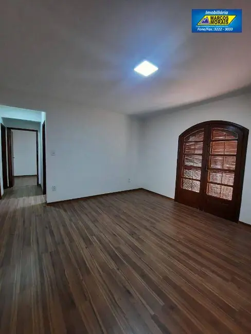 Foto 1 de Apartamento com 2 quartos para alugar, 104m2 em Vila Jardini, Sorocaba - SP