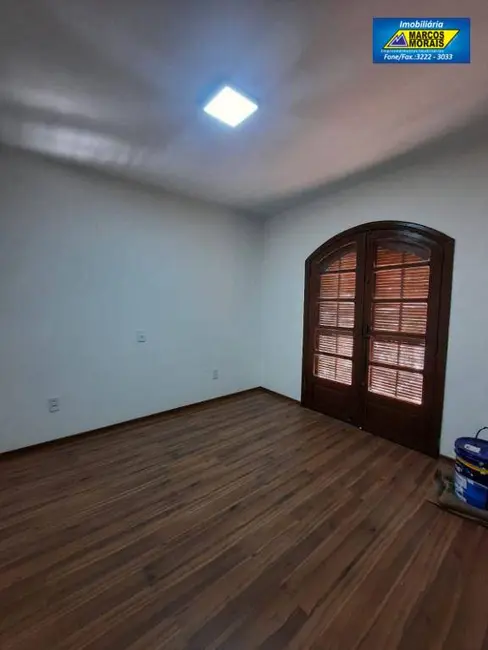 Foto 2 de Apartamento com 2 quartos para alugar, 104m2 em Vila Jardini, Sorocaba - SP