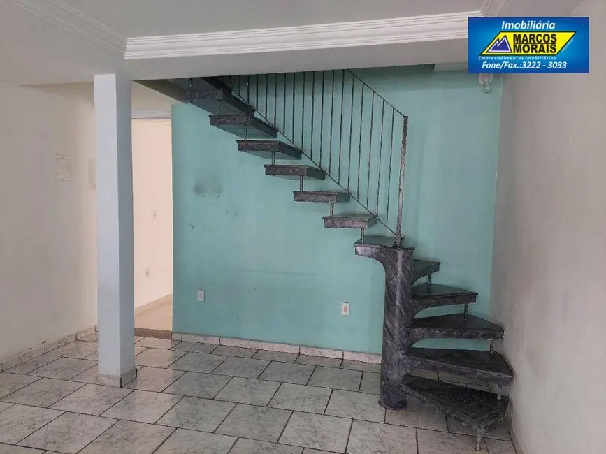 Casa com 3 quartos para alugar, 250m2 em Parque das Laranjeiras, Sorocaba - SP - imagem 5 Foto 5 de Casa com 3 quartos para alugar, 250m2 em Parque das Laranjeiras, Sorocaba - SP