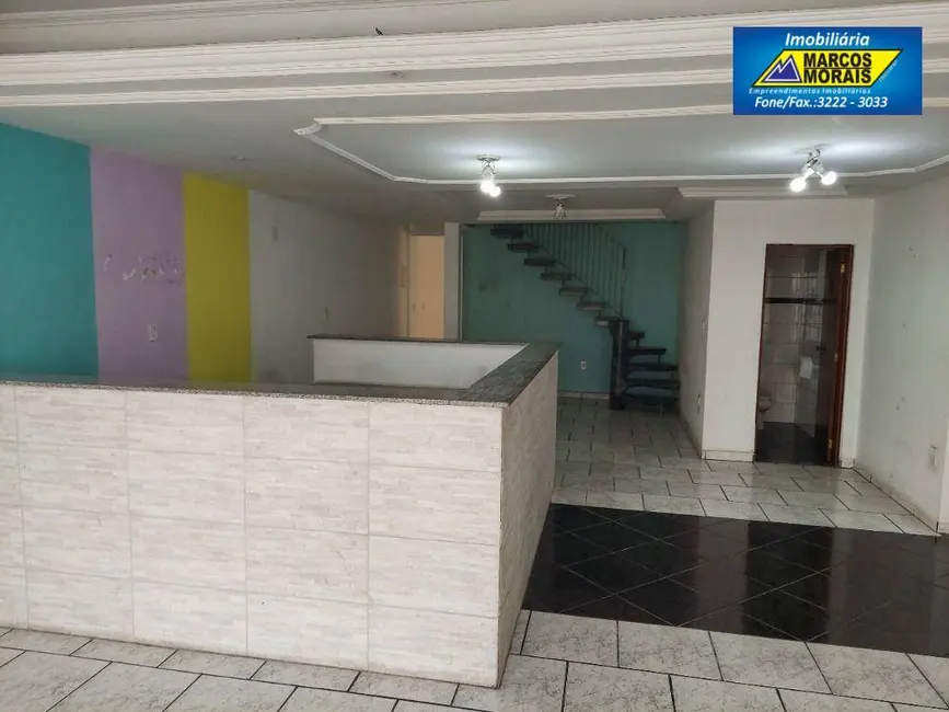 Casa com 3 quartos para alugar, 250m2 em Parque das Laranjeiras, Sorocaba - SP - imagem 4 Foto 4 de Casa com 3 quartos para alugar, 250m2 em Parque das Laranjeiras, Sorocaba - SP