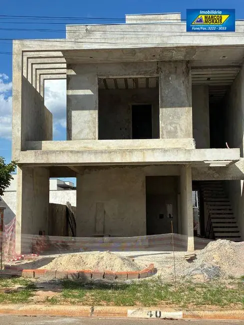 Casa de Condomínio com 3 quartos à venda, 200m2 em Wanel Ville, Sorocaba - SP - imagem 2 Foto 2 de Casa de Condomínio com 3 quartos à venda, 200m2 em Wanel Ville, Sorocaba - SP