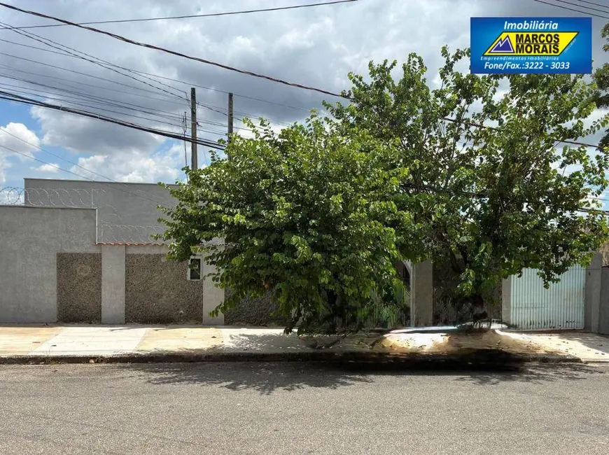 Casa com 3 quartos à venda, 510m2 em Vila Barcelona, Sorocaba - SP - imagem 1 Foto 1 de Casa com 3 quartos à venda, 510m2 em Vila Barcelona, Sorocaba - SP