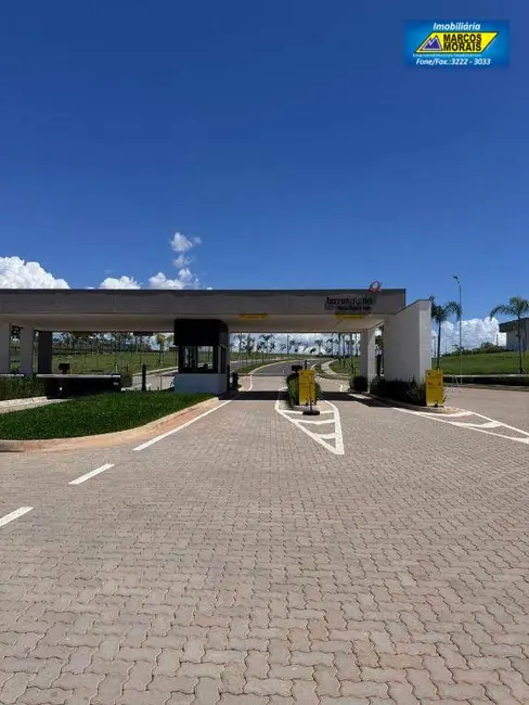 Foto 4 de Terreno / Lote à venda, 300m2 em Votorantim - SP