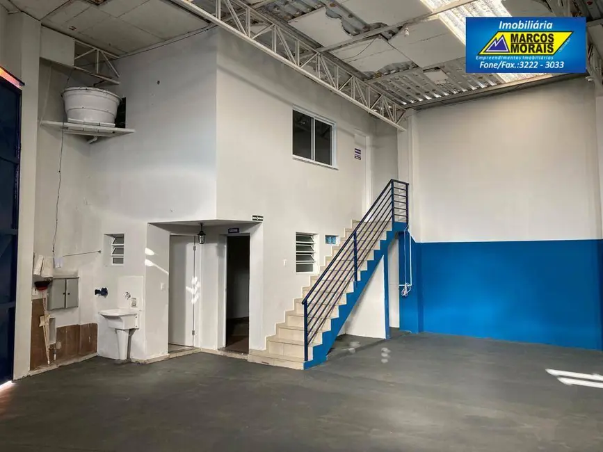 Foto 3 de Armazém / Galpão para alugar, 230m2 em Jardim Bertanha, Sorocaba - SP