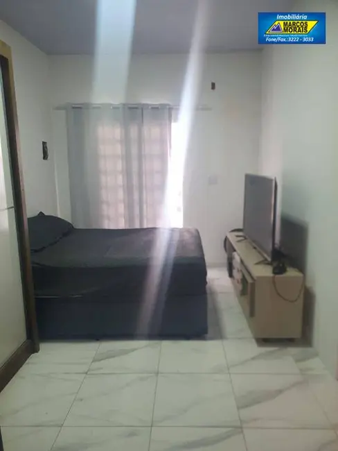 Casa com 3 quartos à venda, 98m2 em Praia Grande - SP - imagem 6 Foto 6 de Casa com 3 quartos à venda, 98m2 em Praia Grande - SP