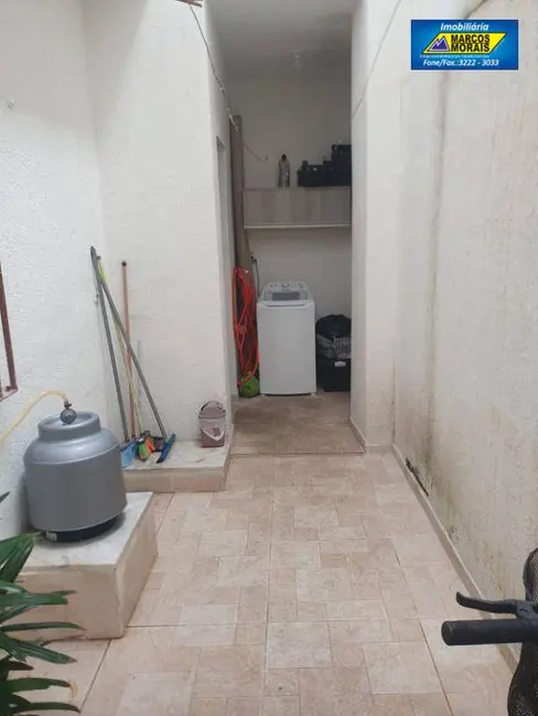Casa com 3 quartos à venda, 98m2 em Praia Grande - SP - imagem 4 Foto 4 de Casa com 3 quartos à venda, 98m2 em Praia Grande - SP