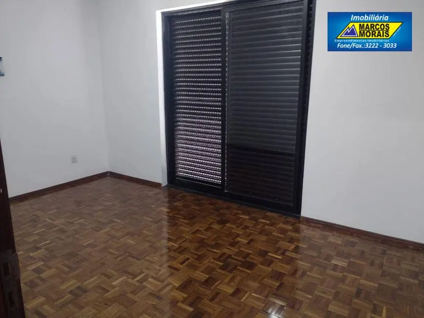 Foto 2 de Casa com 3 quartos à venda, 300m2 em Vila Augusta, Sorocaba - SP