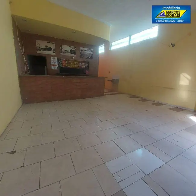Foto 2 de Sala Comercial à venda e para alugar, 180m2 em Vila Hortência, Sorocaba - SP