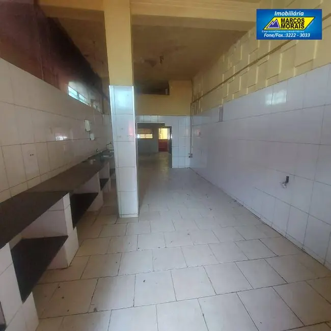 Foto 3 de Sala Comercial à venda e para alugar, 180m2 em Vila Hortência, Sorocaba - SP