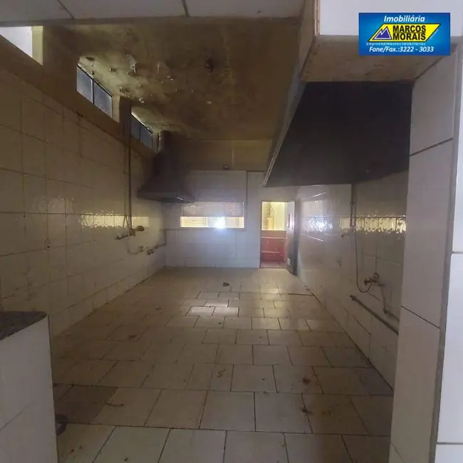 Foto 6 de Sala Comercial à venda e para alugar, 180m2 em Vila Hortência, Sorocaba - SP