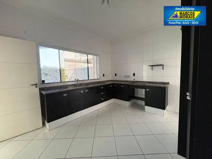 Foto 3 de Casa de Condomínio com 3 quartos para alugar, 300m2 em Sorocaba - SP