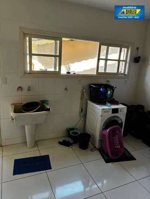 Foto 7 de Chácara com 6 quartos à venda e para alugar, 2200m2 em Aracoiaba Da Serra - SP