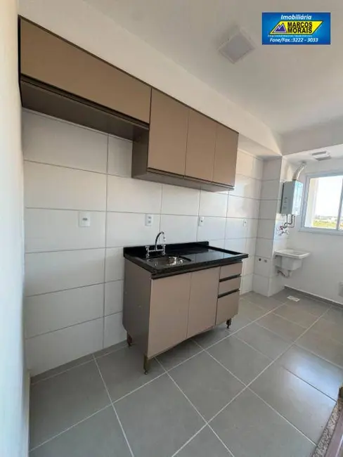 Apartamento com 2 quartos para alugar, 52m2 em Vila Hortência, Sorocaba - SP - imagem 2 Foto 2 de Apartamento com 2 quartos para alugar, 52m2 em Vila Hortência, Sorocaba - SP