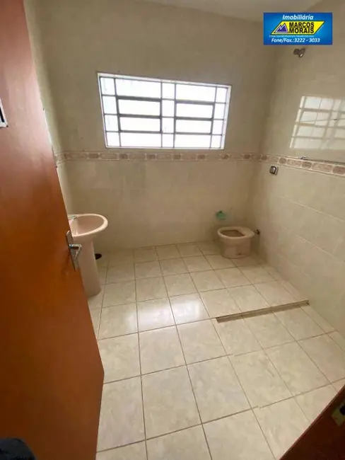 Casa para alugar, 200m2 em Conjunto Habitacional Júlio de Mesquita Filho, Sorocaba - SP - imagem 3 Foto 3 de Casa para alugar, 200m2 em Conjunto Habitacional Júlio de Mesquita Filho, Sorocaba - SP