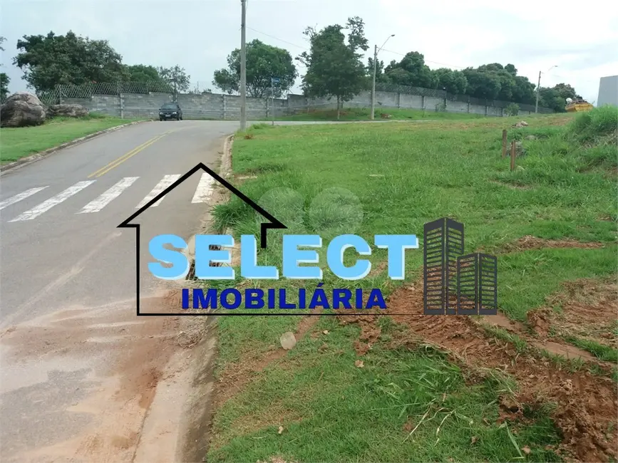 Foto 1 de Terreno / Lote à venda, 638m2 em Louveira, SP