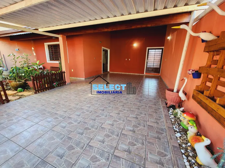 Foto 1 de Casa com 2 quartos à venda, 189m2 em Louveira, SP