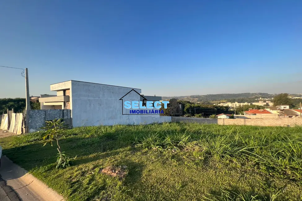 Foto 3 de Terreno / Lote à venda, 300m2 em Valinhos - SP