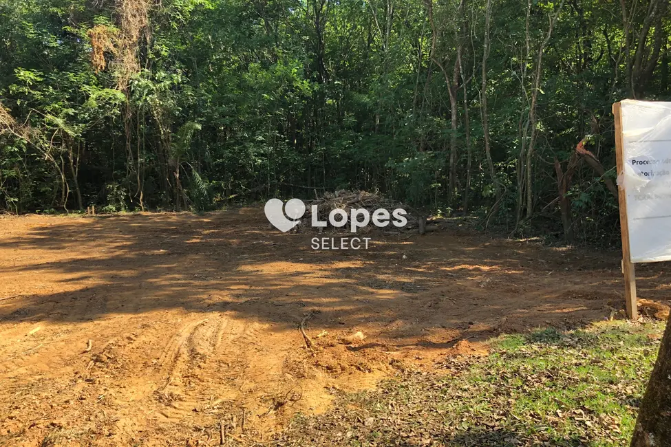 Foto 1 de Terreno / Lote à venda, 371m2 em Valinhos - SP