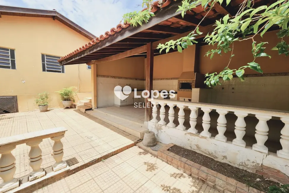 Foto 1 de Casa com 2 quartos à venda e para alugar, 108m2 em Vila Angeli, Valinhos - SP