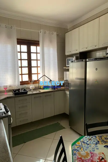 Casa com 3 quartos à venda, 252m2 em Jardim Pinheiros, Valinhos - SP - imagem 6 Foto 6 de Casa com 3 quartos à venda, 252m2 em Jardim Pinheiros, Valinhos - SP