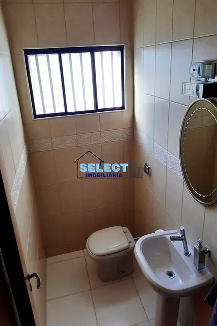 Casa com 3 quartos à venda, 217m2 em Valinhos - SP - imagem 8 Foto 8 de Casa com 3 quartos à venda, 217m2 em Valinhos - SP