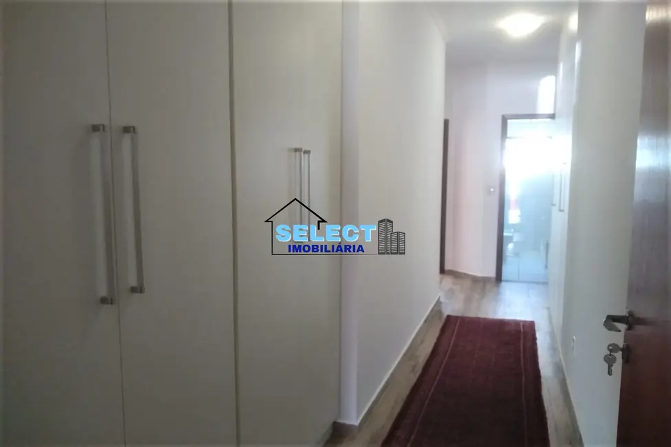 Casa com 3 quartos à venda, 217m2 em Valinhos - SP - imagem 9 Foto 9 de Casa com 3 quartos à venda, 217m2 em Valinhos - SP