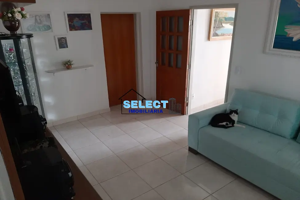 Casa com 4 quartos à venda, 122m2 em Parque Santana, Valinhos - SP - imagem 3 Foto 3 de Casa com 4 quartos à venda, 122m2 em Parque Santana, Valinhos - SP