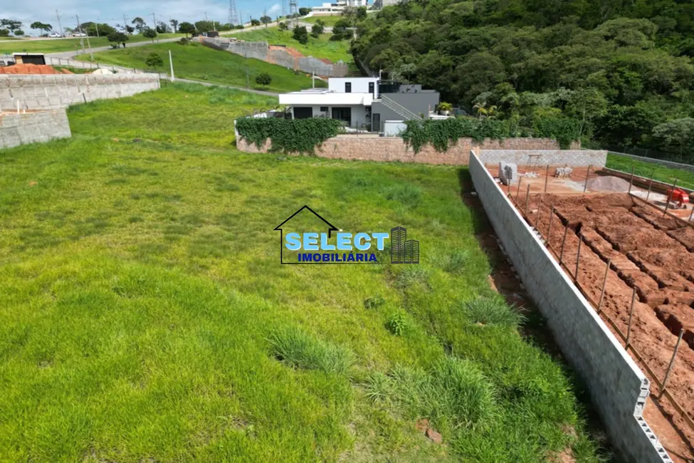 Foto 1 de Terreno / Lote à venda, 860m2 em Vinhedo - SP