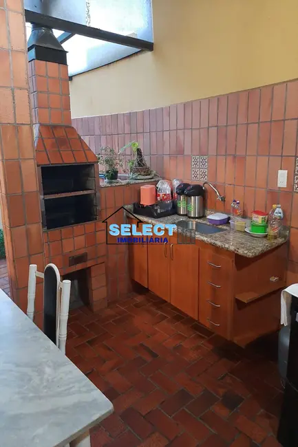 Foto 7 de Casa com 2 quartos à venda, 170m2 em Vinhedo - SP