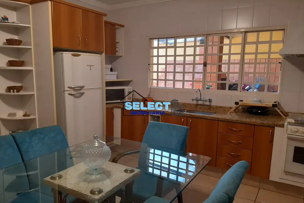 Foto 9 de Casa com 2 quartos à venda, 170m2 em Vinhedo - SP