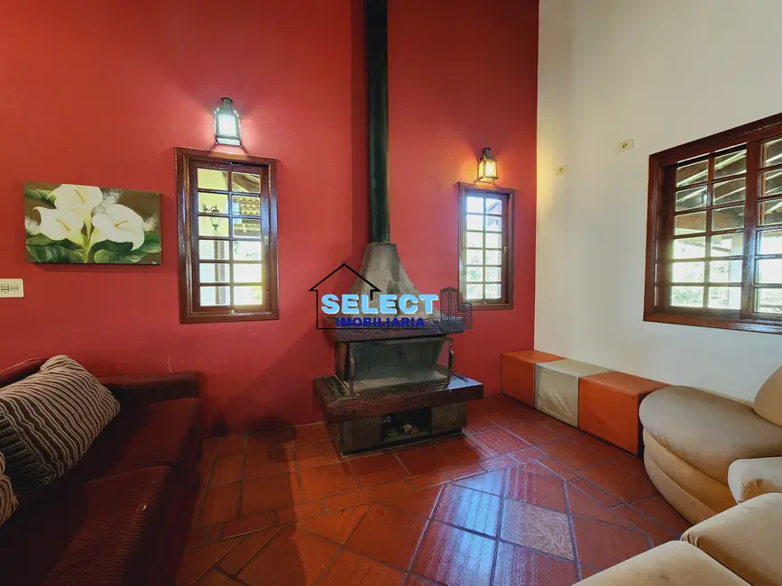 Chácara com 7 quartos à venda, 700m2 em Louveira - SP - imagem 5 Foto 5 de Chácara com 7 quartos à venda, 700m2 em Louveira - SP