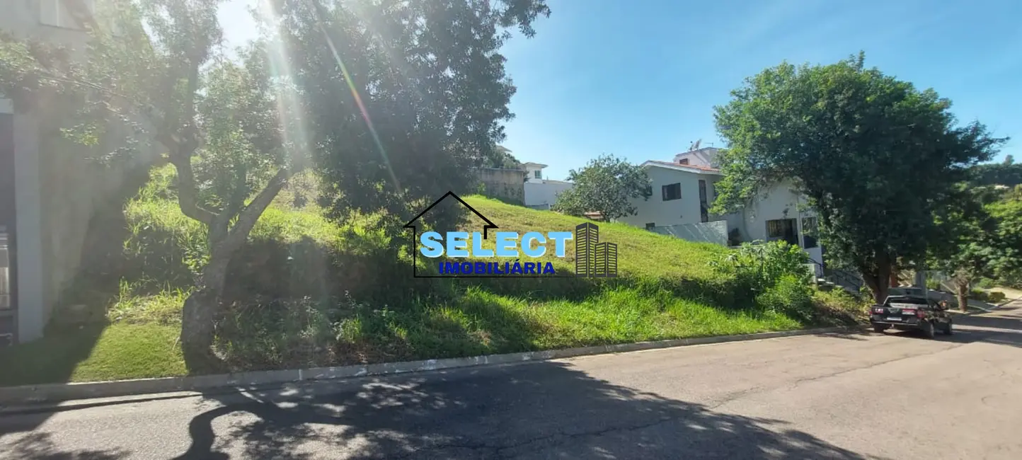 Foto 1 de Terreno / Lote à venda, 450m2 em Louveira - SP