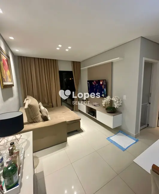 Foto 2 de Apartamento com 2 quartos à venda, 74m2 em Vila Olivo, Valinhos - SP