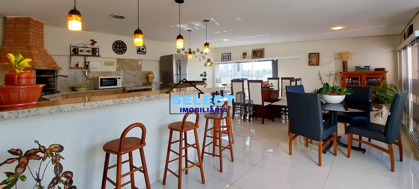 Foto 1 de Apartamento com 4 quartos à venda, 267m2 em Vila Embaré, Valinhos - SP