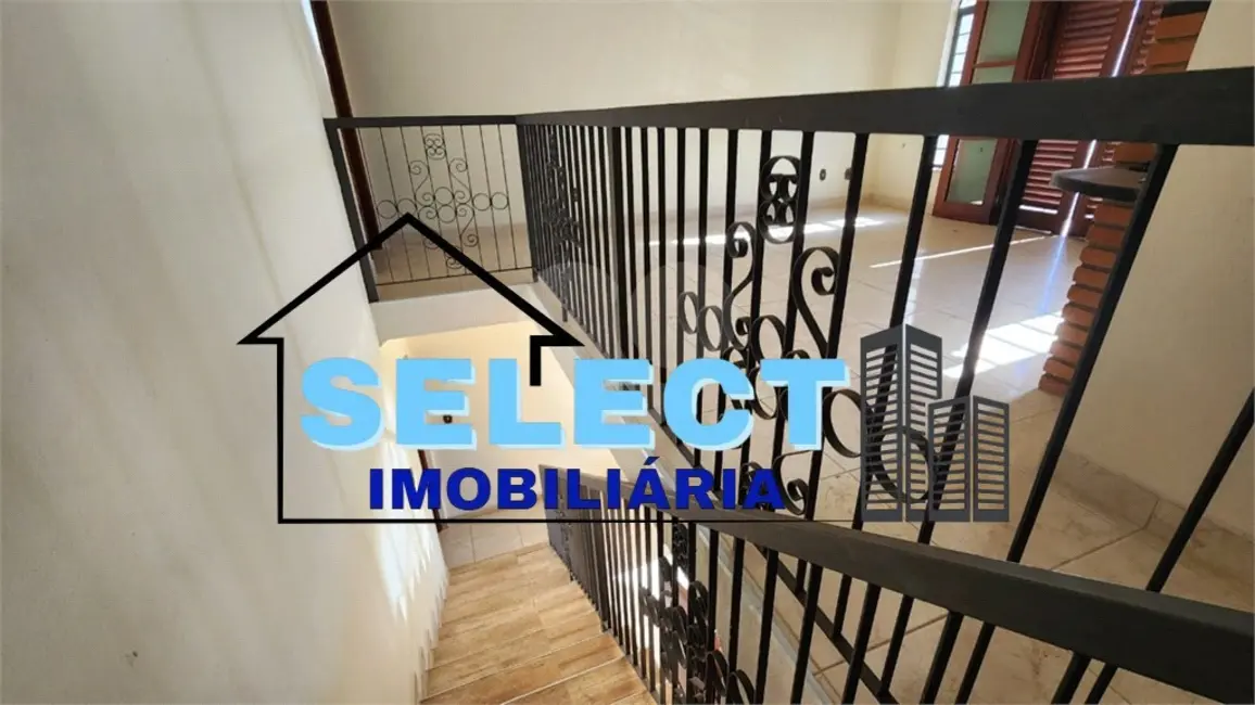 Casa com 4 quartos à venda, 300m2 em Vila Clayton, Valinhos - SP - imagem 5 Foto 5 de Casa com 4 quartos à venda, 300m2 em Vila Clayton, Valinhos - SP