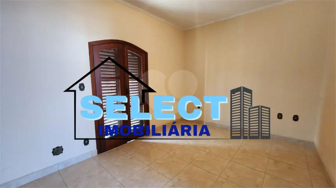 Casa com 4 quartos à venda, 300m2 em Vila Clayton, Valinhos - SP - imagem 3 Foto 3 de Casa com 4 quartos à venda, 300m2 em Vila Clayton, Valinhos - SP