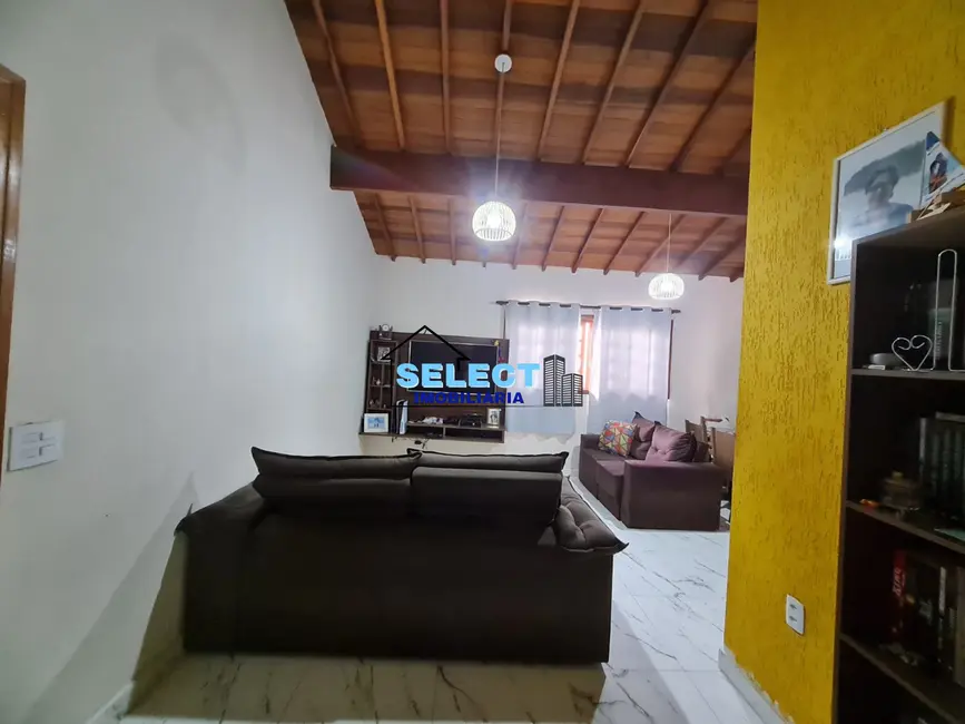 Casa com 3 quartos à venda, 300m2 em Jardim Maria Rosa, Valinhos - SP - imagem 3 Foto 3 de Casa com 3 quartos à venda, 300m2 em Jardim Maria Rosa, Valinhos - SP