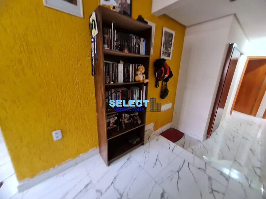 Casa com 3 quartos à venda, 300m2 em Jardim Maria Rosa, Valinhos - SP - imagem 4 Foto 4 de Casa com 3 quartos à venda, 300m2 em Jardim Maria Rosa, Valinhos - SP