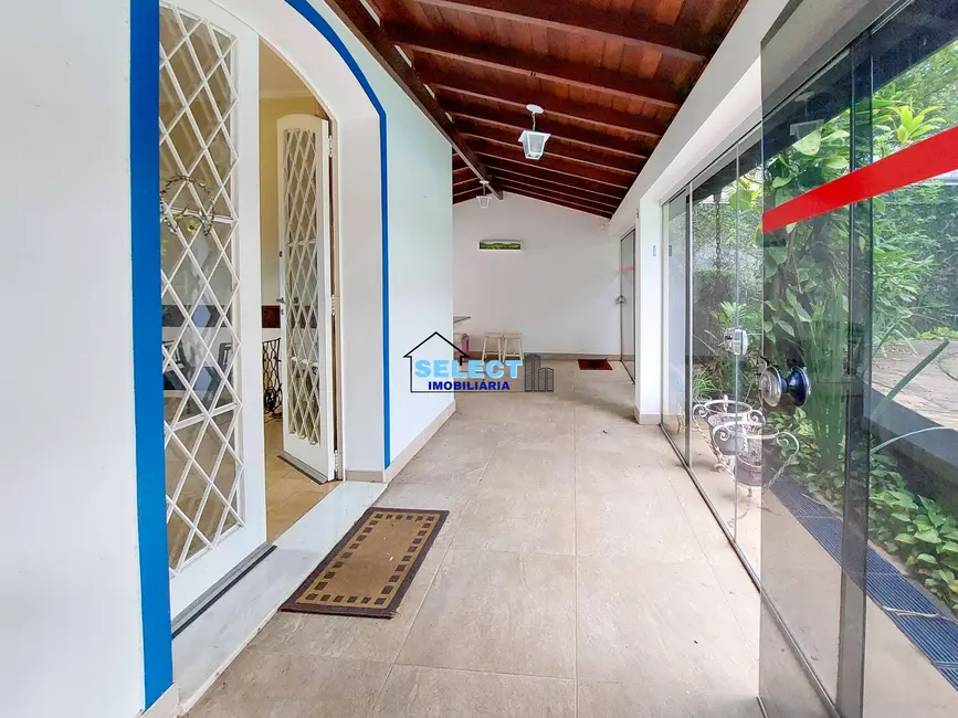 Casa com 9 quartos à venda e para alugar, 747m2 em Jardim das Paineiras, Campinas - SP - imagem 6 Foto 6 de Casa com 9 quartos à venda e para alugar, 747m2 em Jardim das Paineiras, Campinas - SP