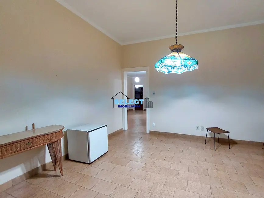 Casa com 9 quartos à venda e para alugar, 747m2 em Jardim das Paineiras, Campinas - SP - imagem 9 Foto 9 de Casa com 9 quartos à venda e para alugar, 747m2 em Jardim das Paineiras, Campinas - SP